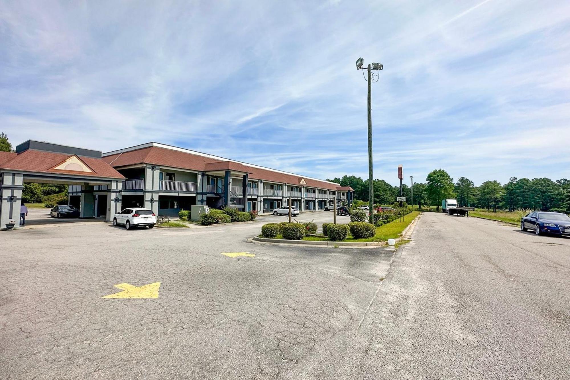 Executive Inn Ridgeway I-77 외부 사진