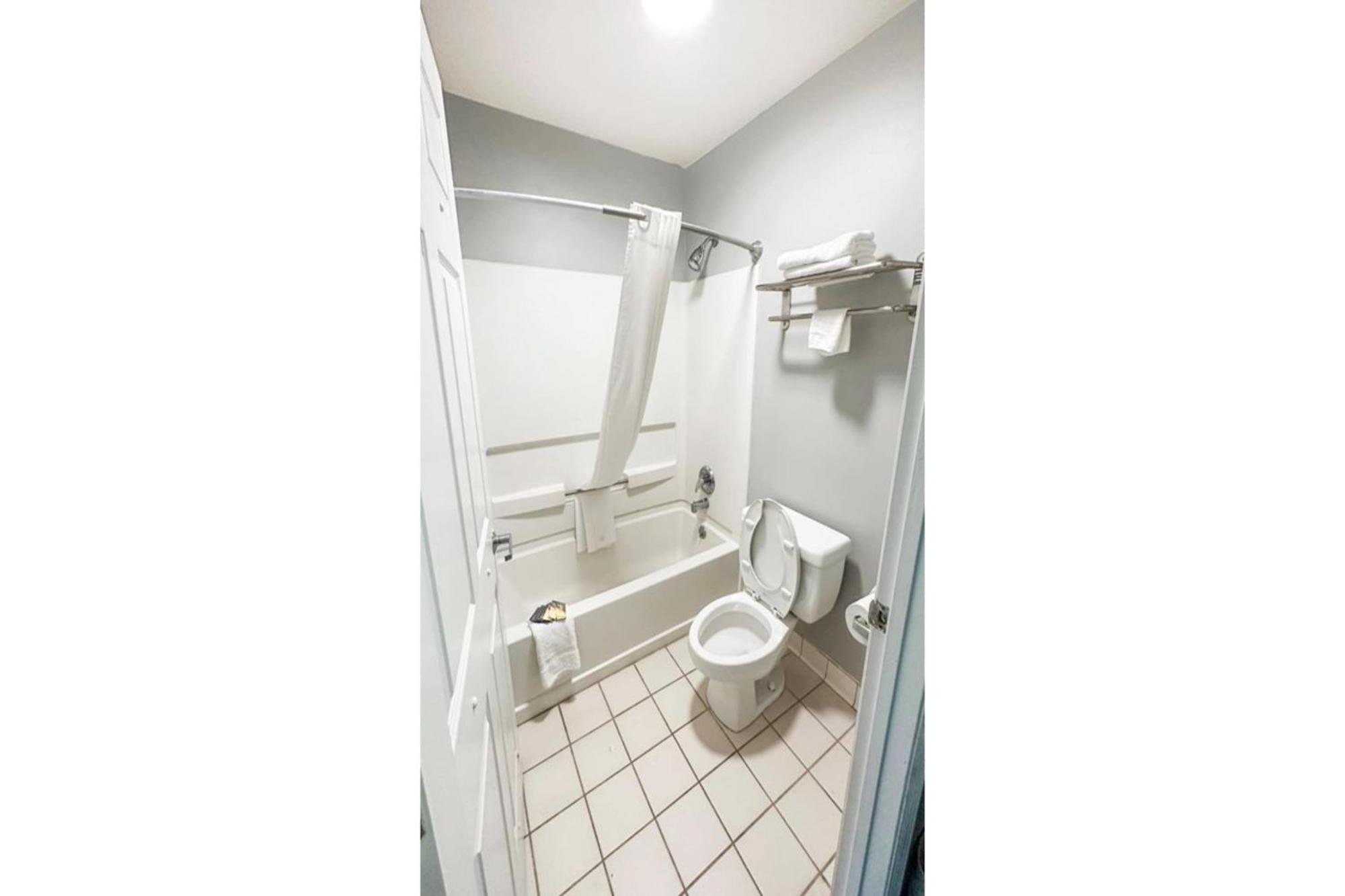 Executive Inn Ridgeway I-77 외부 사진