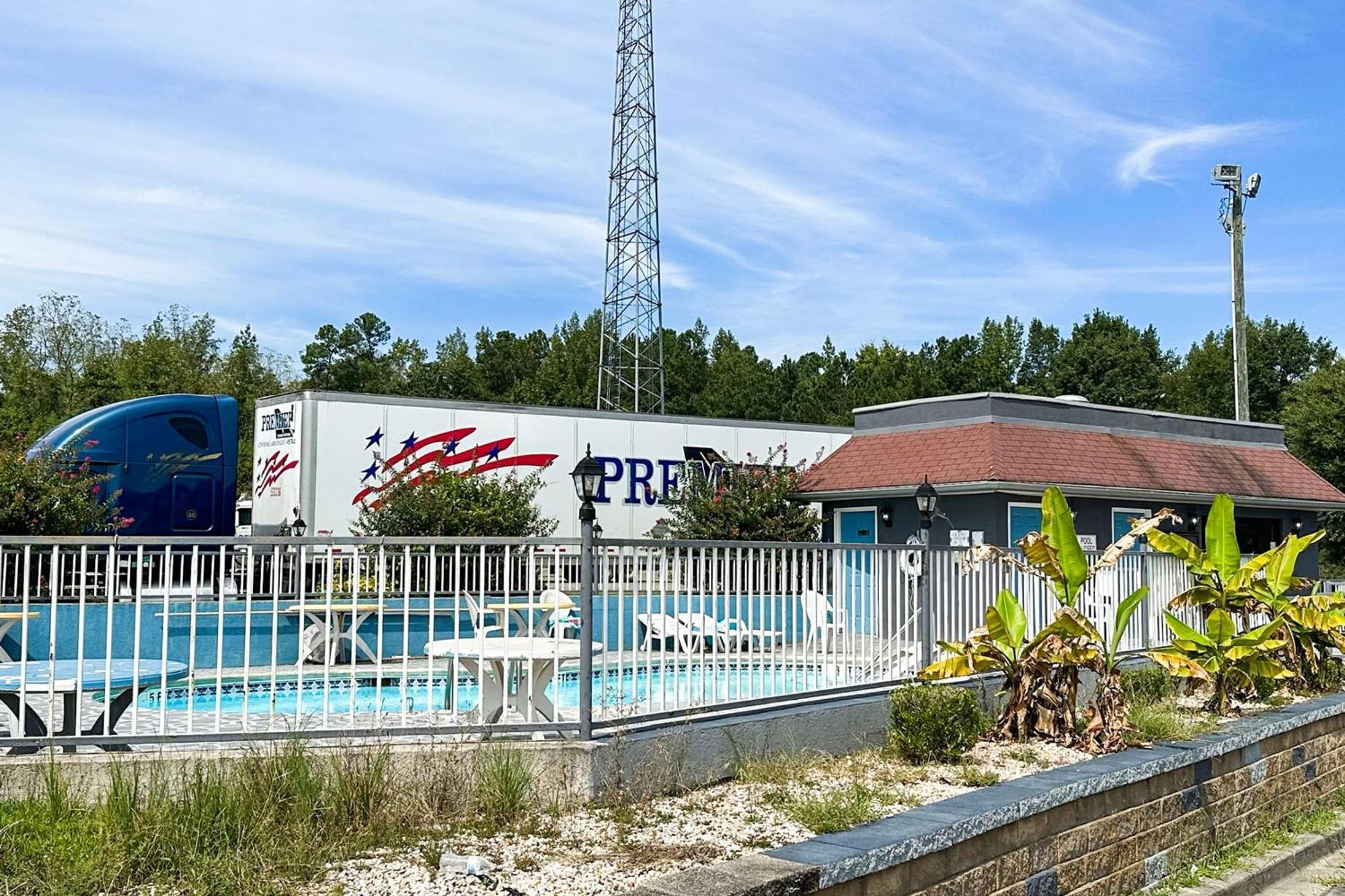 Executive Inn Ridgeway I-77 외부 사진