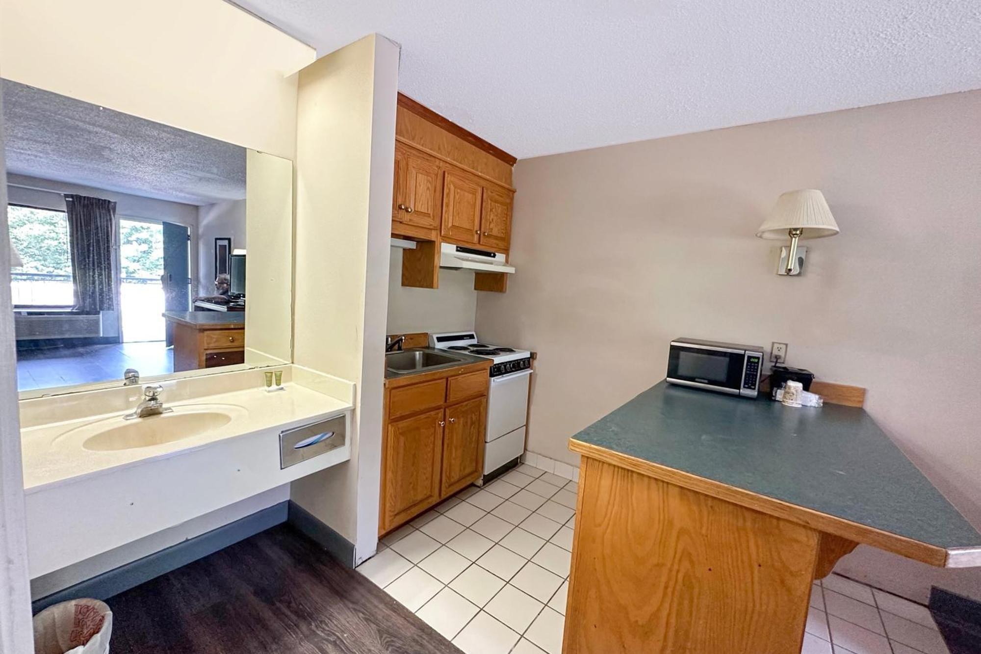 Executive Inn Ridgeway I-77 외부 사진